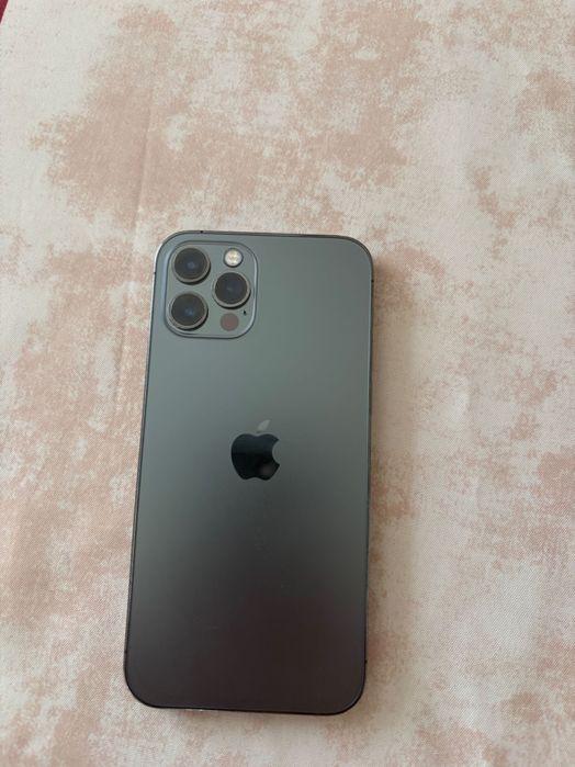iPhone 12 Pro – 128GB, stare bună  Vând iPhone 12 Pro, capacitate 128GB, telefonul se prezintă bine din punct de vedere estetic și funcțional.