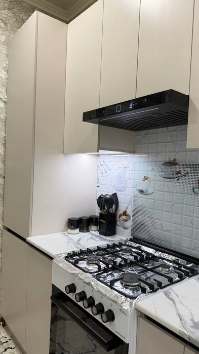 Продаётся в центре 2 ком квартира