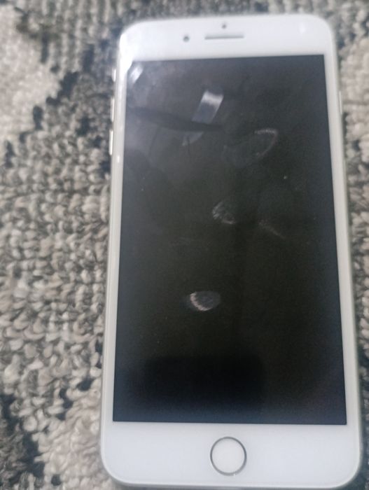 Telefon iphone 8 plus
