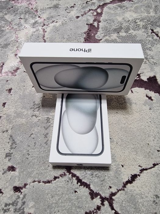 Apple IPHONE 15 128GB Sigilat  - noi  - liber de  retea