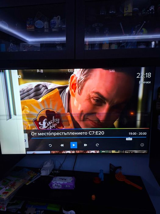 Телевизор Samsung 50AU7172, 50" за части