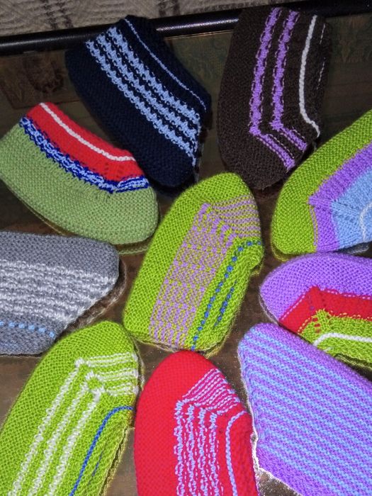 Ръчно плетени терлици  от вълна.