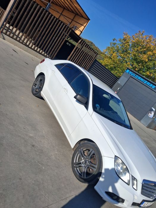 MERCEDES-BENZ E-Class 2010 — imagine 2