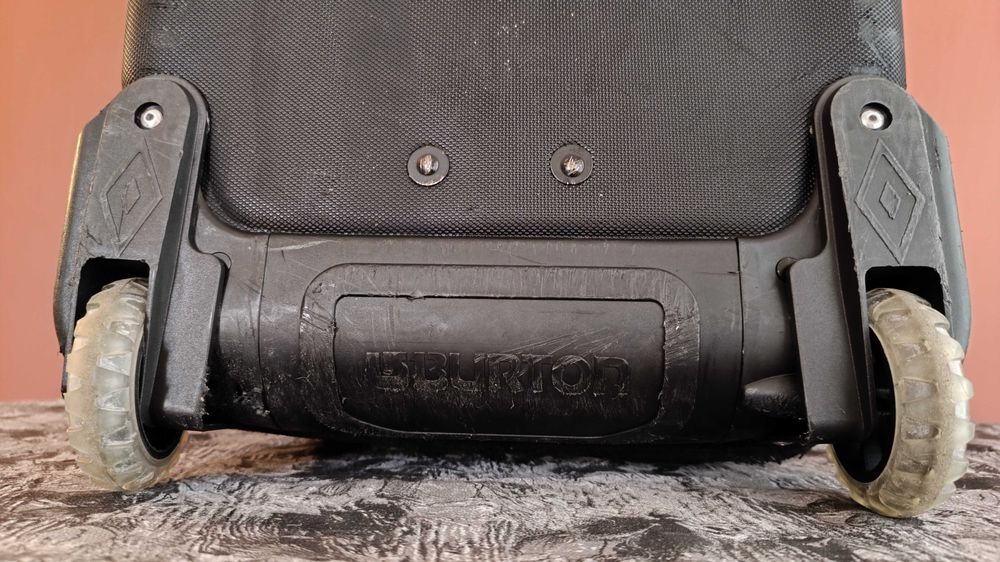 Burton-Много Запазен