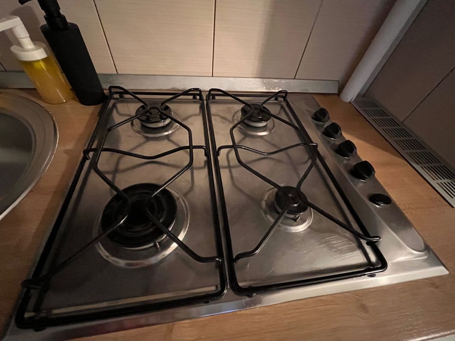 Plită pe gaz whirlpool în stare bună