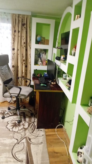 Inchiriez 3 camere vila