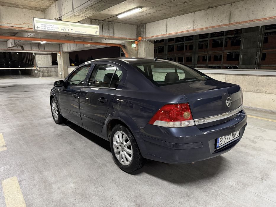 Opel Astra H Sedan  1.6 16V  115 CP  Benzină  2009  Euro 4  176.000 KM