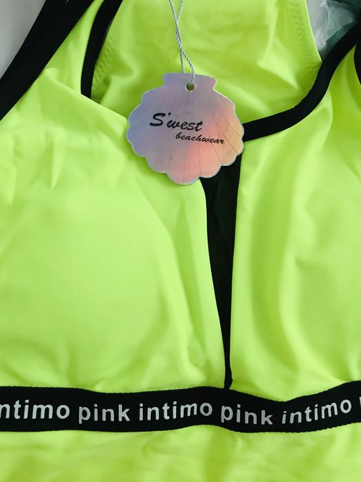 Costum de baie verde neon