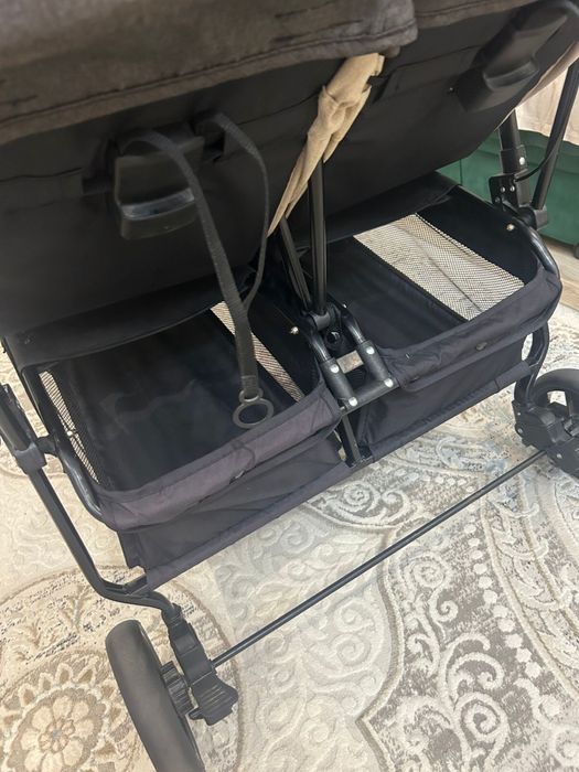 Коляска для двойни