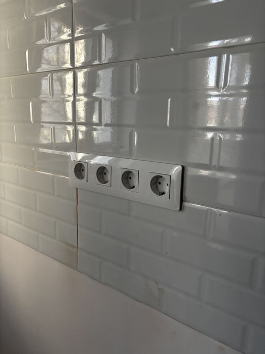 Electrician autorizat disponibil 24/7 .INTERVENTII IN TOATA TARA