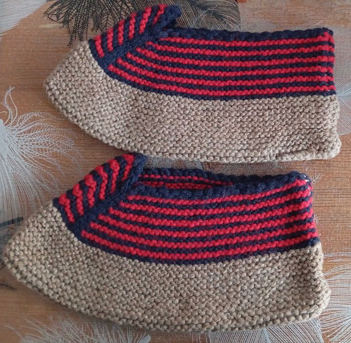 Продавам ръчно плетени терлици