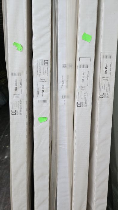 Продам двери новые ширина 90