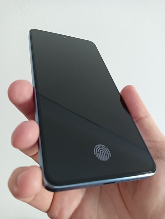 Realme GT 7    12Gb/512Gb Albastru