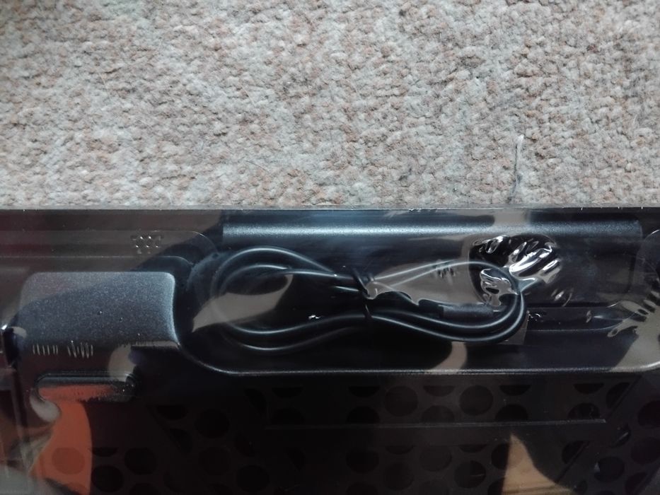 Принадлежности для телефона и ноутбука