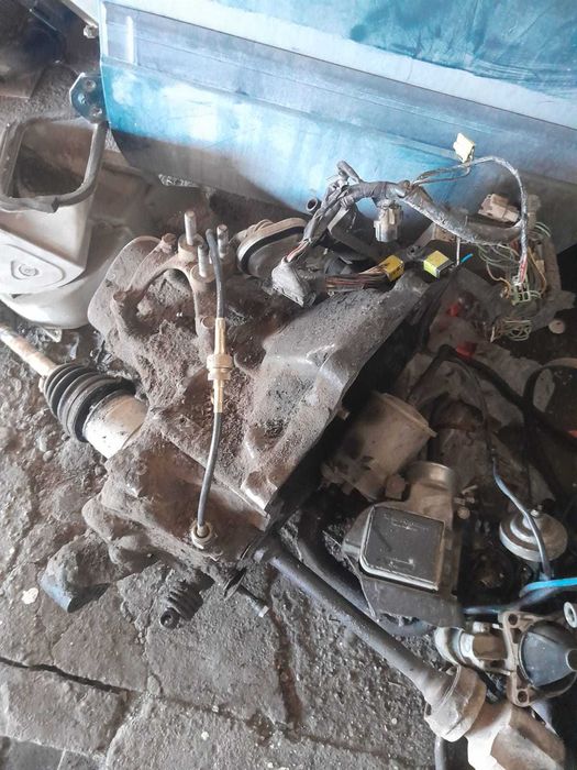 Запчасти для мазды 626