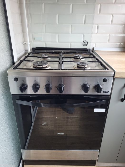 Vand Aragaz  Zanussi