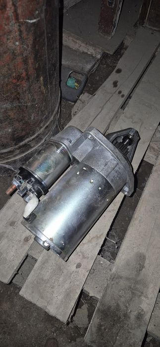Продам новый стартер от приоры