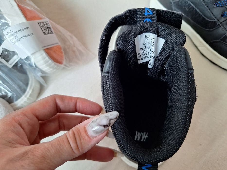 Нови топли кецове размер 29