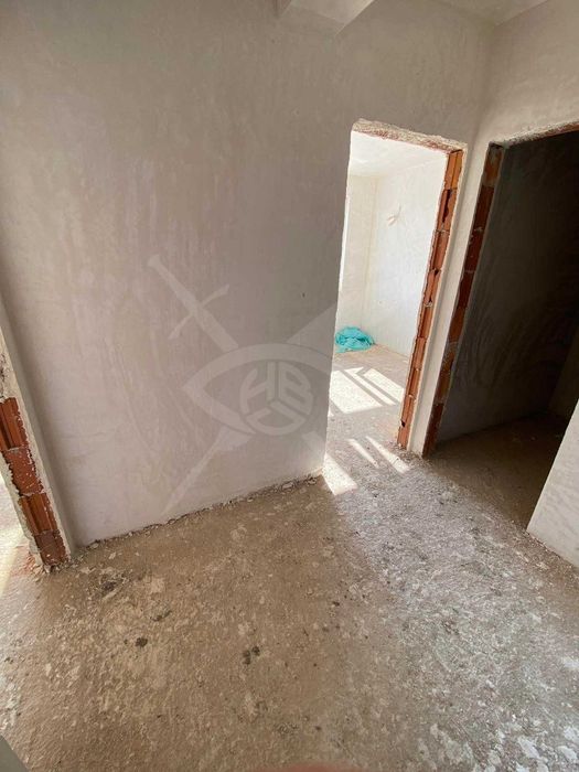 Продава се Двустаен апартамент в Пловдив, Остромила - 62 кв.м за 1307 €/кв.м - Снимка #2