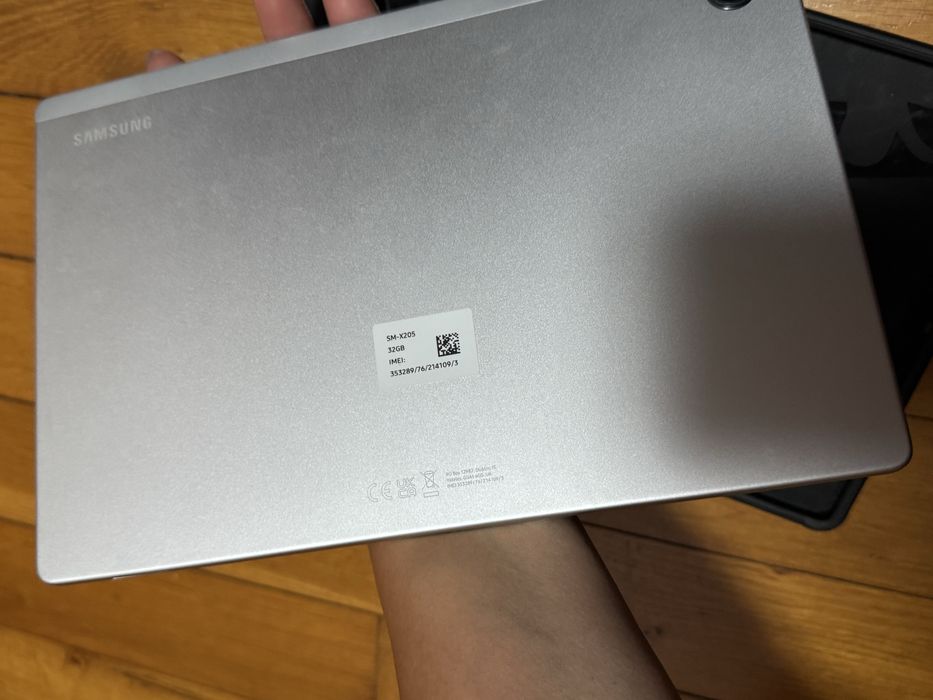 Samsung Tab A8 ,32gb, wi+fi + celular
