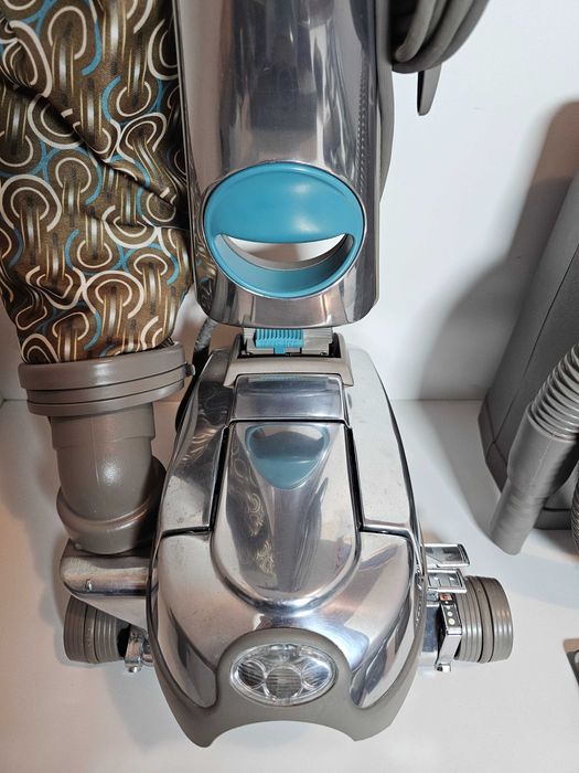 Kirby Sentria 2 - система за почистване