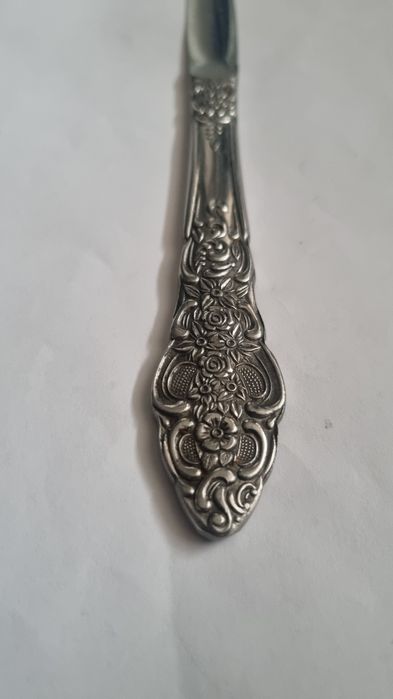 Страхотен стар нож