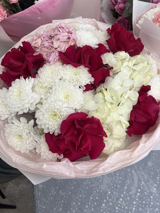 Гүл сатамын 8200тг