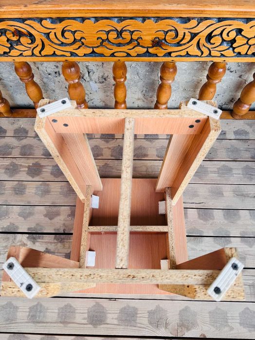 TABURETKA 10tasi birda