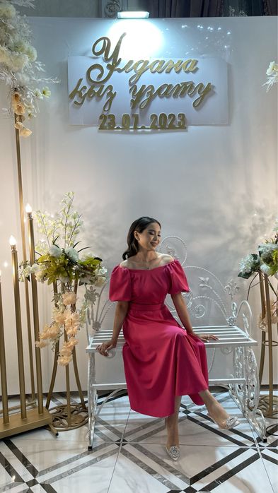 Платье новые продам