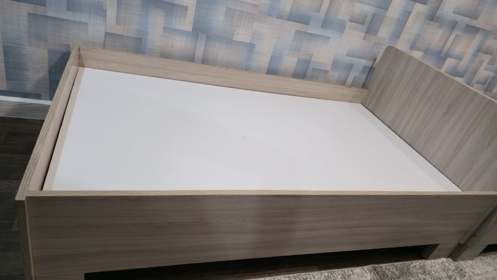 Срочно продам кровать