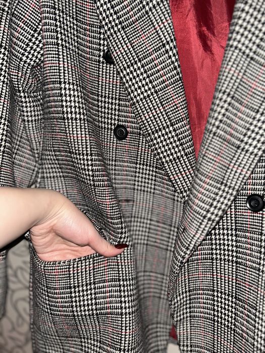 Костюм.          .