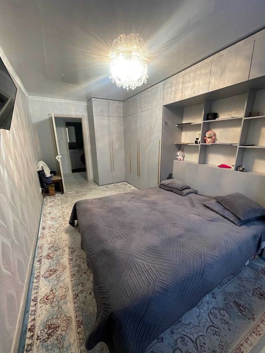 Продам 2 комнатную 12 микрорайон