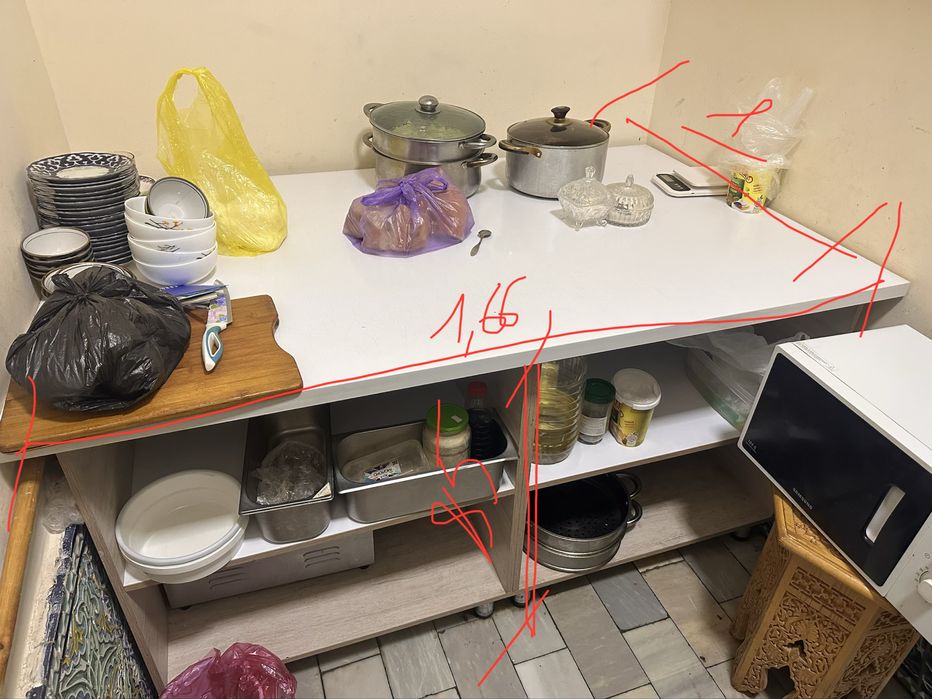 Срочно продам кухонный мебель