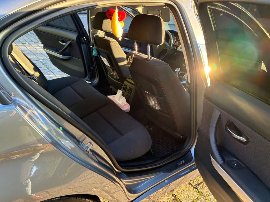 BMW Seria 3 2010 — imagine 3
