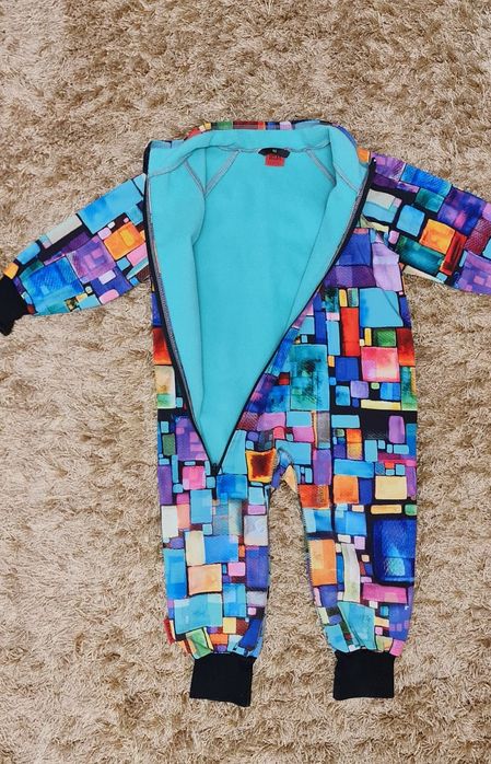 Vând salopete mar 2-4 ani