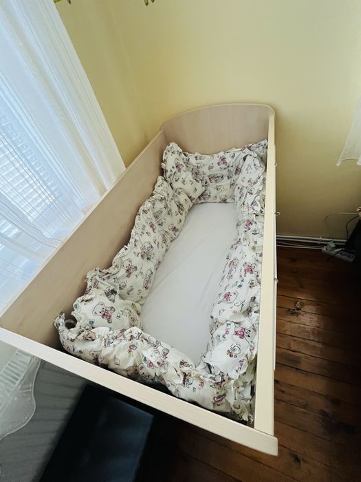 Бебешка кошара с матрак + 2 комплекта обиколници