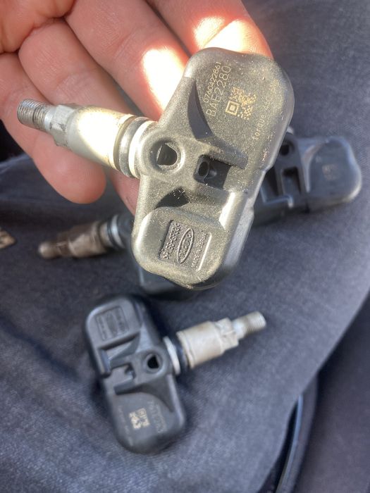 Продам датчик давления в шинах