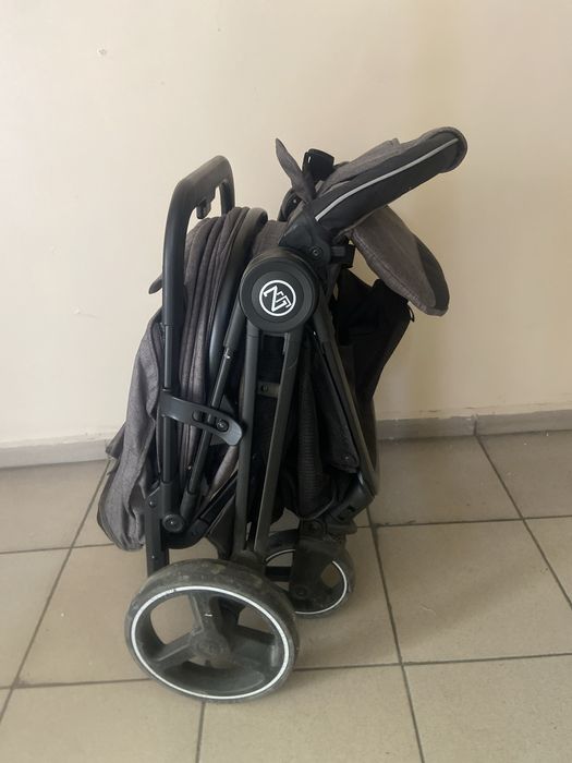 Коляска детская BabyZz отличная