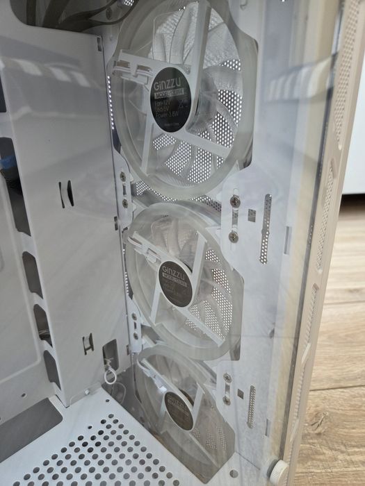 Продам новый корпус Ginzzu RX330