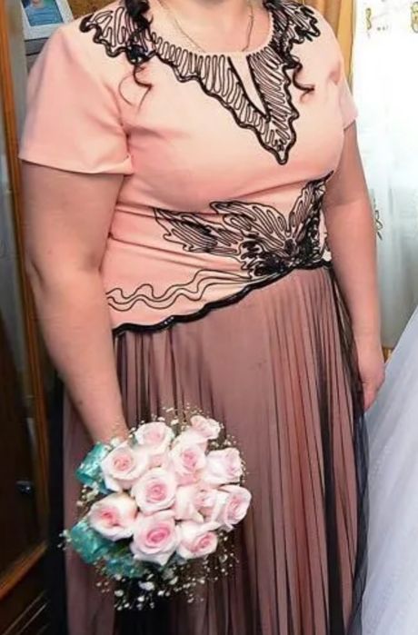 Продам платье! Размер 46-48