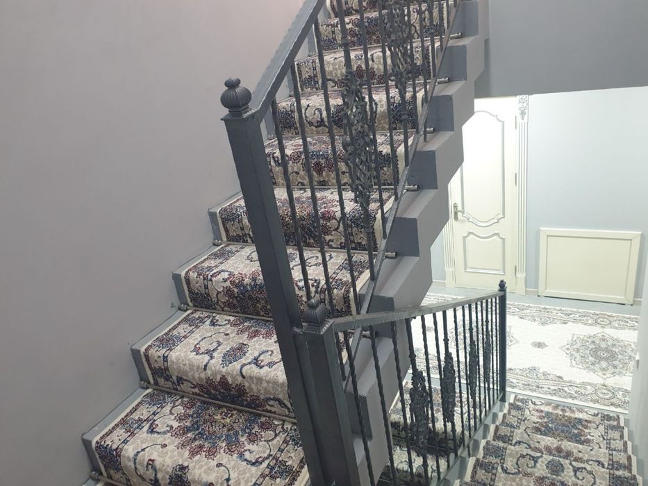 Uchastka hovli sotiladi