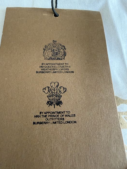 Burberry тениска чисто нова