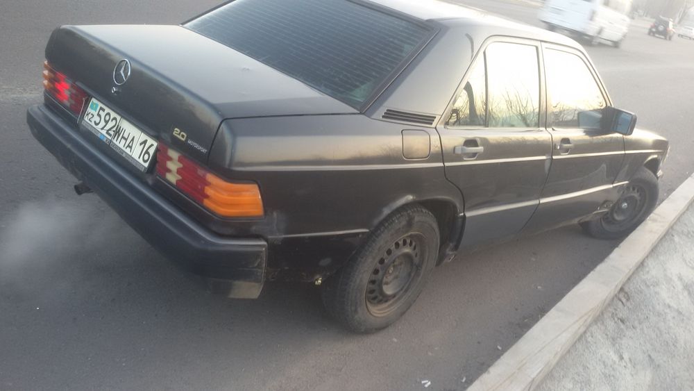 Продам мерседес 190