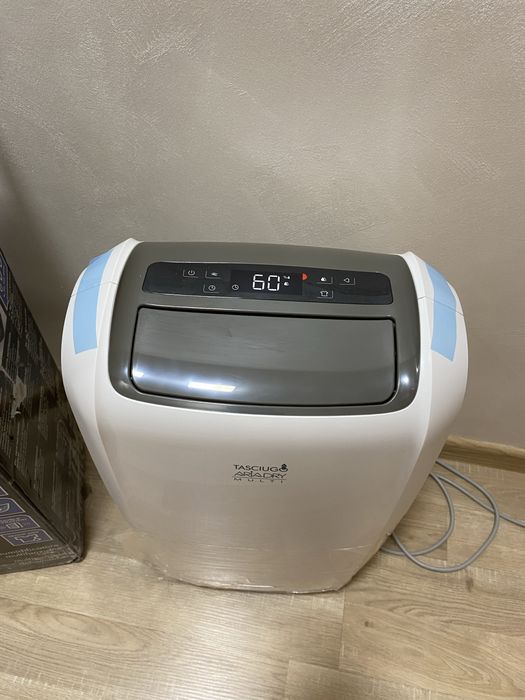 De'Longhi DDSX225 AriaDry Домашен обезвлажнител 446 W 25 L 44 децибела