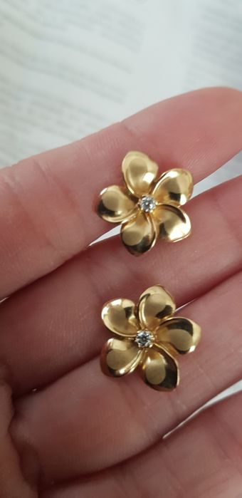 Cercei din aur de 14k floare
