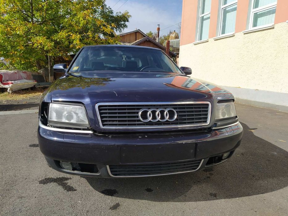 Audi a8 d2  TDI 2,5 два броя на части.