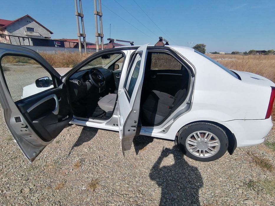 DACIA Logan 2011 — imagine 3
