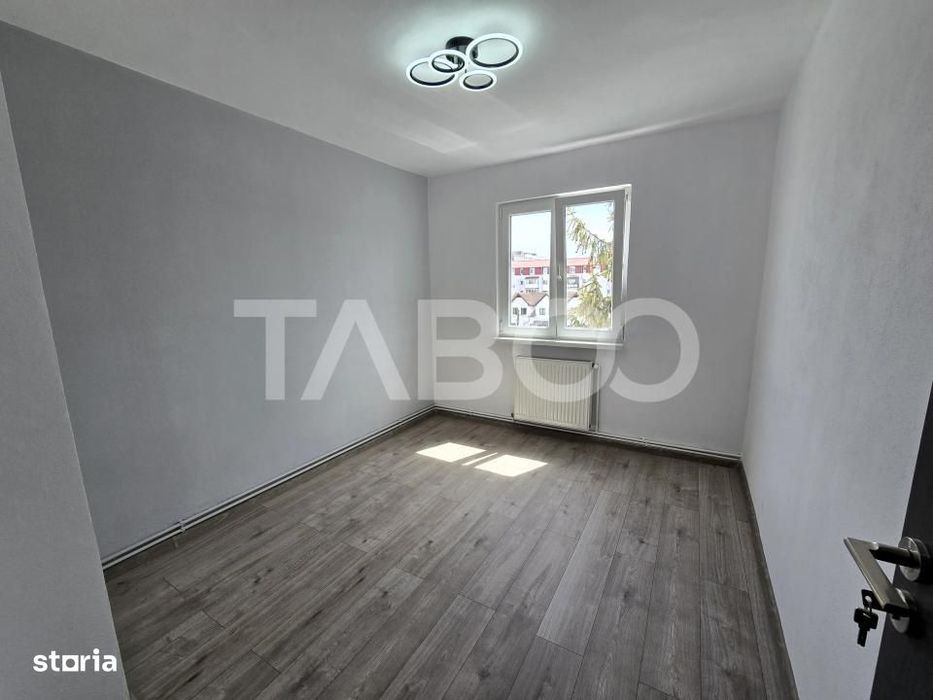 Apartament cu 2 camere renovat balcon pivnita Mihai Viteazul Sibiu — fotografia 3