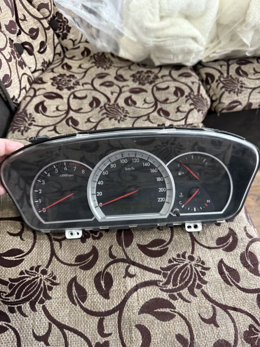 Epica tablo 3 pozitsiya avtomat 2.5 sotiladi xolati zoʻr