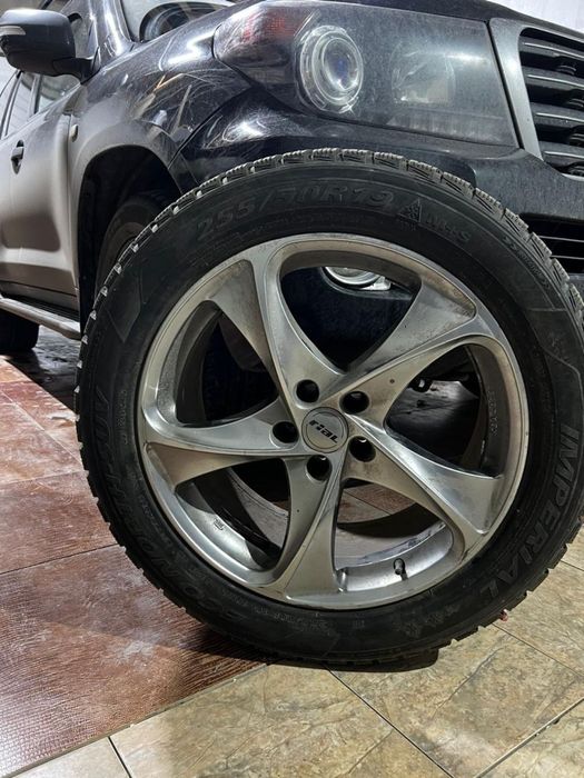 Шины ( с дисками) в комплекте